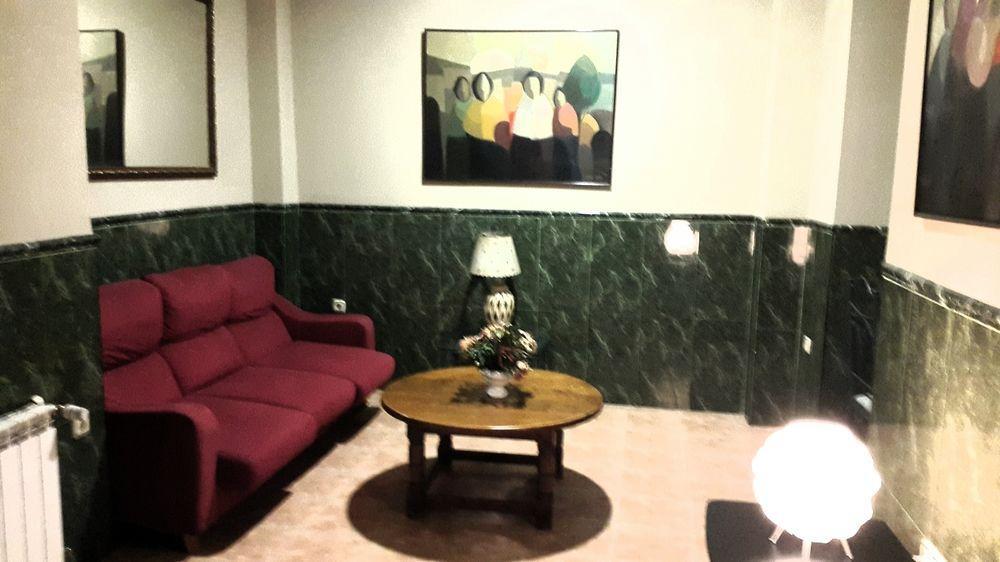 Hostal La Casa De Enfrente Málaga Extérieur photo