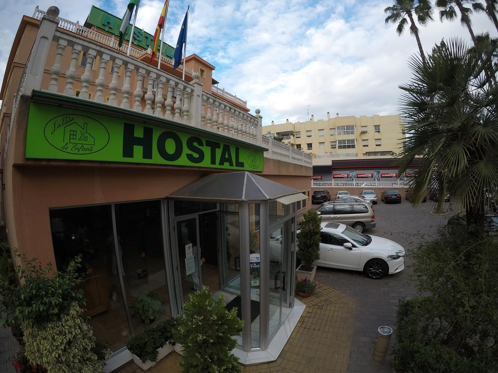 Hostal La Casa De Enfrente Málaga Extérieur photo