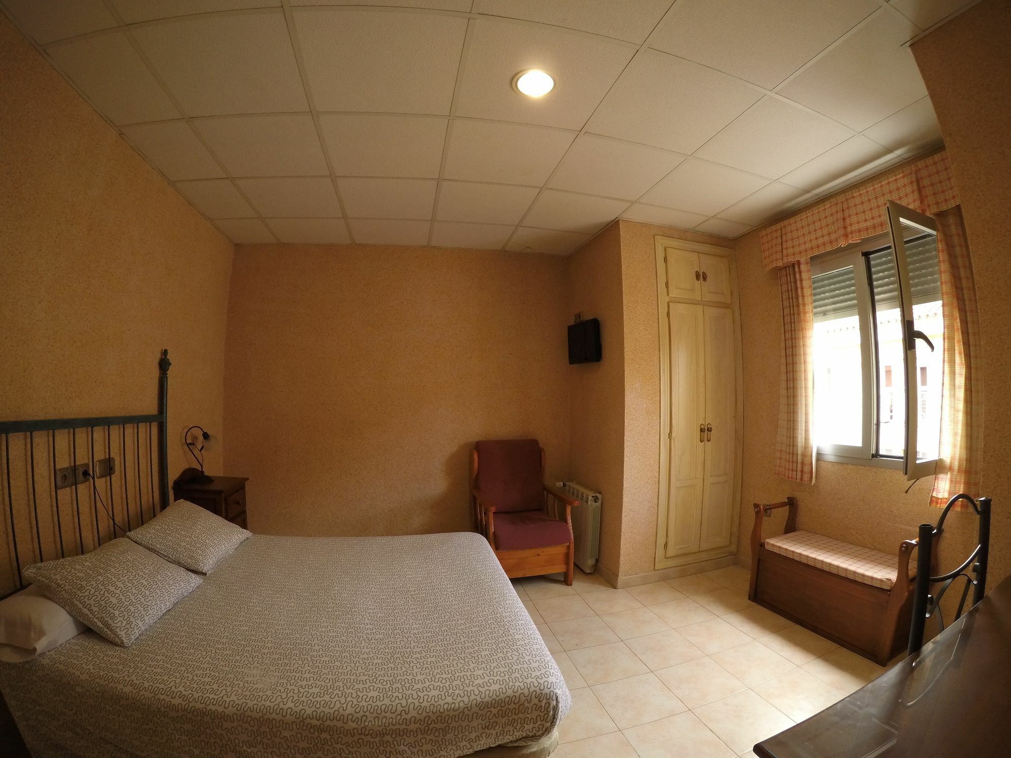 Hostal La Casa De Enfrente Málaga Extérieur photo