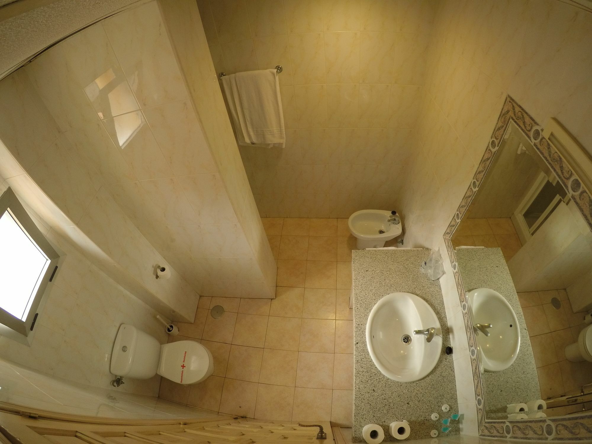 Hostal La Casa De Enfrente Málaga Extérieur photo